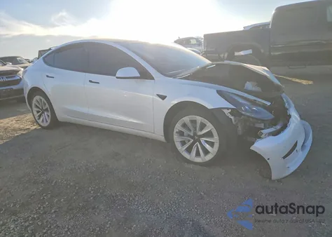 2021 Tesla Model 3 from USA, damaged, VIN 5YJ3E1EB0MF015555